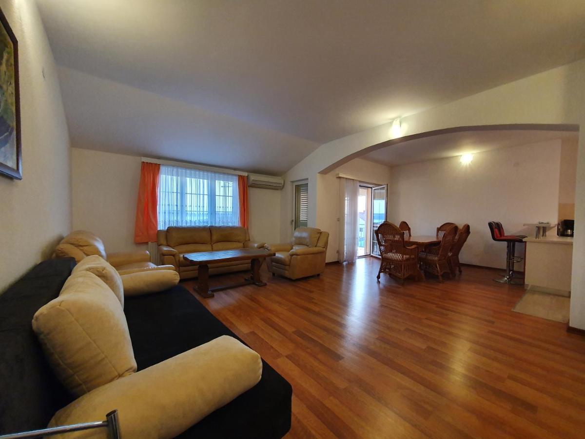 Apartments Renato Задар Екстериор снимка