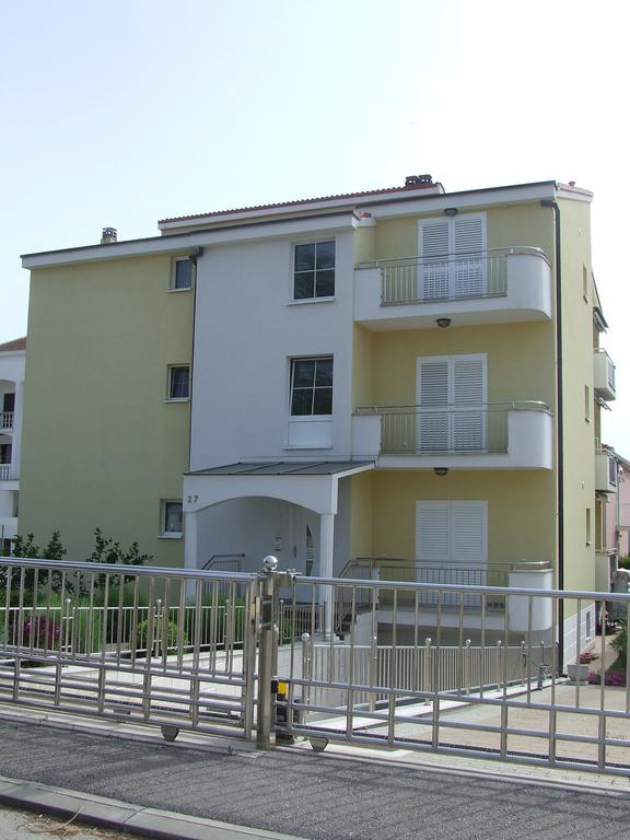 Apartments Renato Задар Екстериор снимка